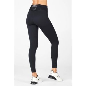 Trinity High-Waisted Pocket Legging
Inseam/Size: L / Regular | 27